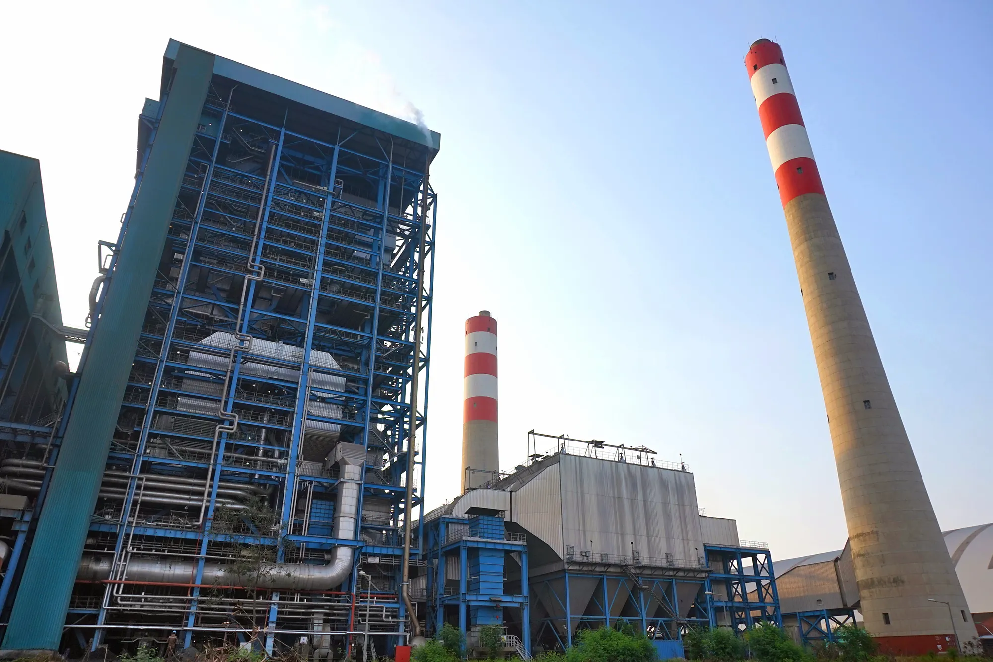 Intelligent optimization control of boiler air and smoke circuit